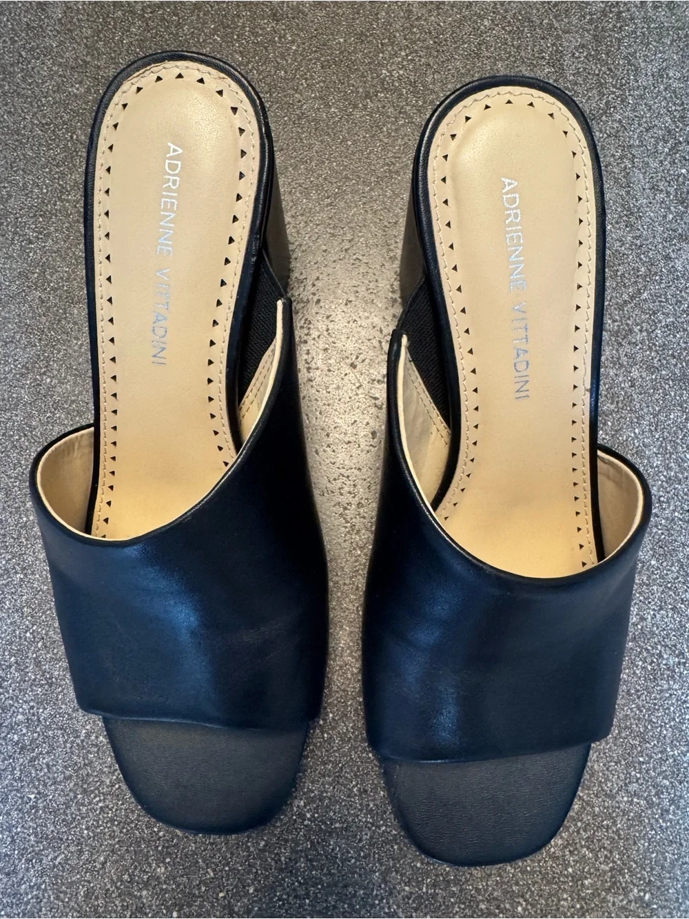 Adrienne Vittadini Black Leather Open-Toe Block Heel Mules Size 7
